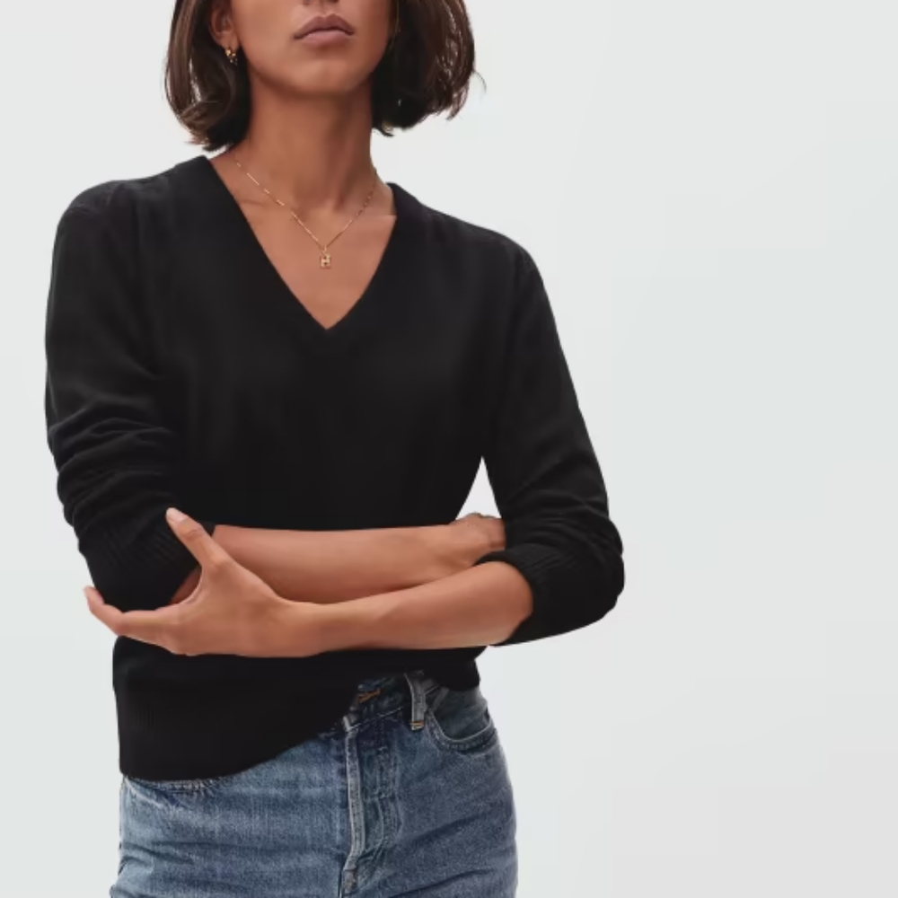 Everlane The Cashmere V-Neck Sweater | 100% Cashmere | XXS | Black  | GUC